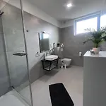 Zatisi 3 奥洛穆茨