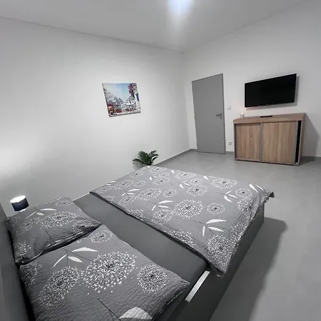 Zatisi 3 Appartement *