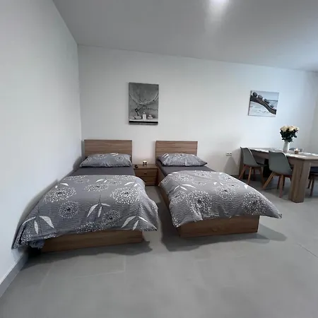 Zatisi 3 Appartement *